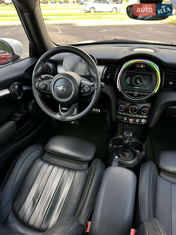 Хэтчбек MINI Cooper 2020 в Киеве
