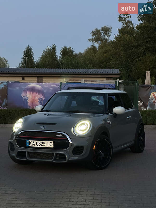 Хэтчбек MINI Cooper 2020 в Киеве