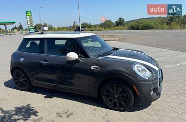 Хэтчбек MINI Cooper 2018 в 