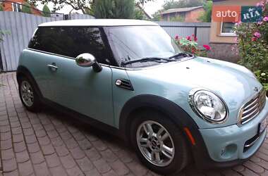 Хэтчбек MINI Cooper 2013 в 