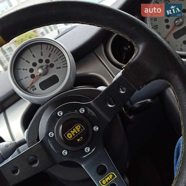 Хэтчбек MINI Cooper 2002 в Виннице