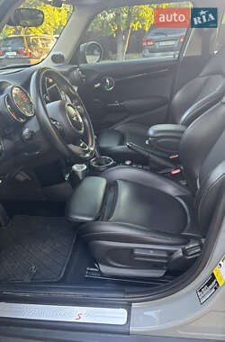 Хэтчбек MINI Cooper 2015 в 