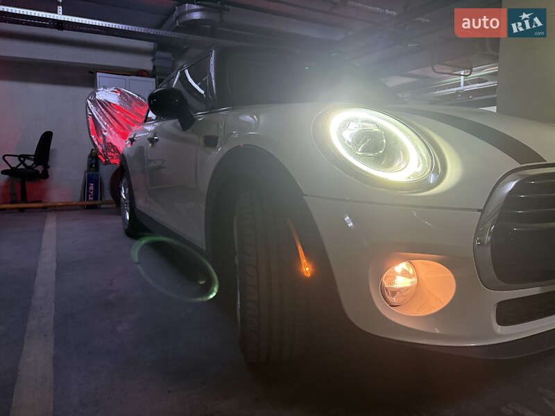 Хэтчбек MINI Cooper 2015 в Киеве фото 6 Хэтчбек MINI Cooper 2015 в Киеве