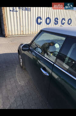 Хэтчбек MINI Cooper 2013 в 