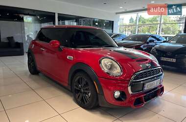 Хэтчбек MINI Cooper 2015 в 