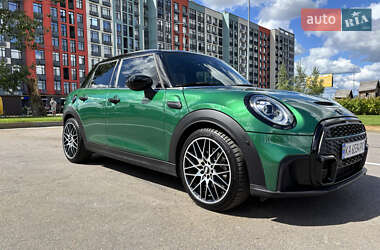 Хэтчбек MINI Cooper 2020 в 