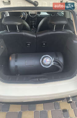Хэтчбек MINI Cooper 2012 в 