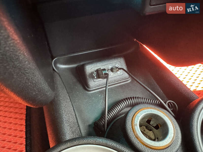 Хетчбек MINI Cooper 2013 в Києві