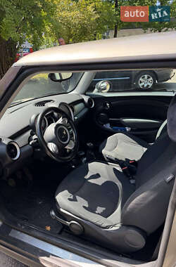 Хэтчбек MINI Cooper 2009 в Запорожье фото 3 Хэтчбек MINI Cooper 2009 в Запорожье