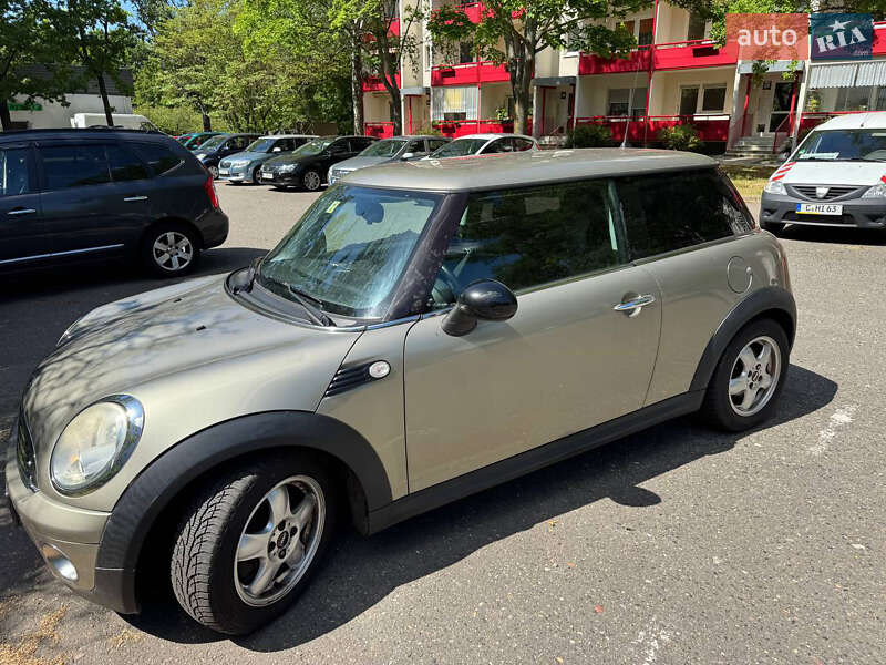 Хэтчбек MINI Cooper 2009 в Запорожье фото 2 Хэтчбек MINI Cooper 2009 в Запорожье