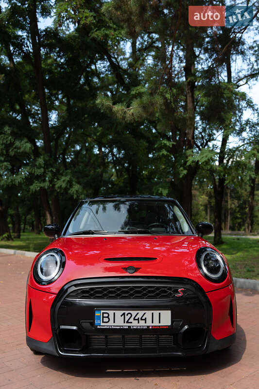 Хэтчбек MINI Cooper 2023 в Кременчуге