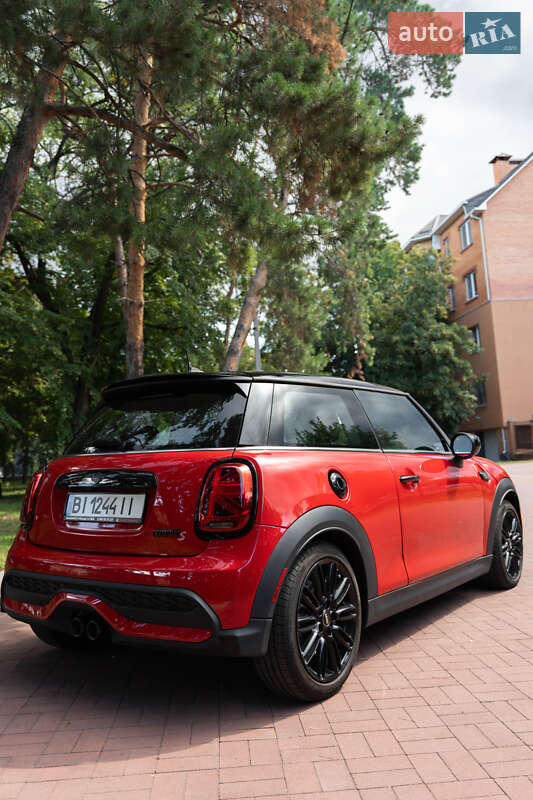 Хэтчбек MINI Cooper 2023 в Кременчуге