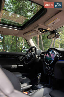 Хэтчбек MINI Cooper 2023 в 