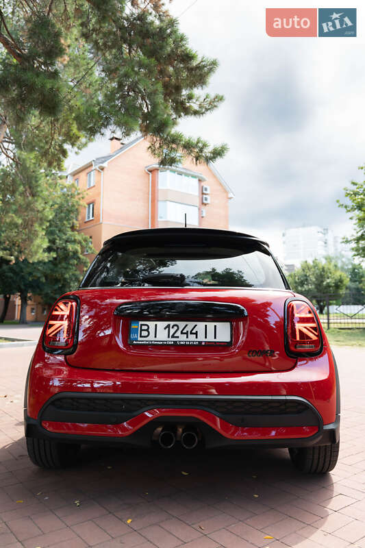 Хэтчбек MINI Cooper 2023 в Кременчуге