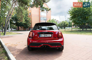 Хэтчбек MINI Cooper 2023 в 