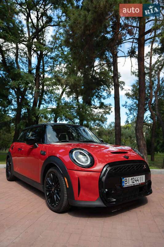 Хэтчбек MINI Cooper 2023 в 