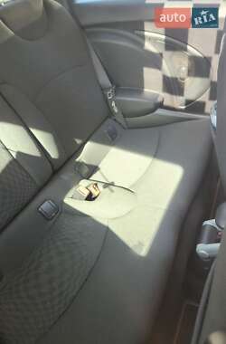 Хэтчбек MINI Cooper 2010 в 