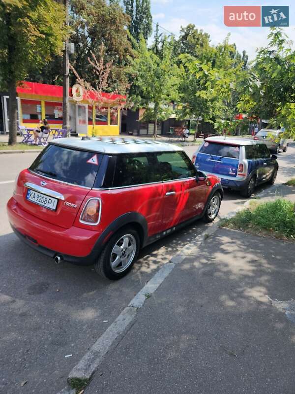 Хэтчбек MINI Cooper 2010 в Киеве