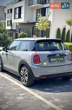Хэтчбек MINI Cooper 2022 в 