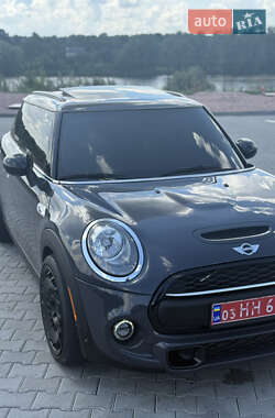 Хэтчбек MINI Cooper 2016 в Виннице