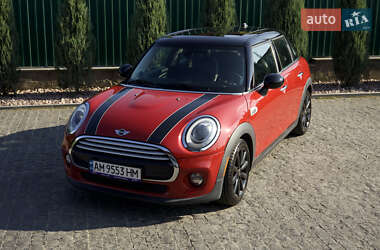 Хэтчбек MINI Cooper 2015 в 