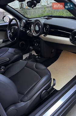 Хетчбек MINI Cooper 2012 в 