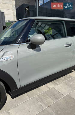 Хэтчбек MINI Cooper 2017 в 