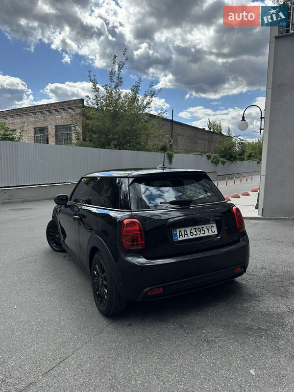 Хетчбек MINI Cooper 2022 в Києві