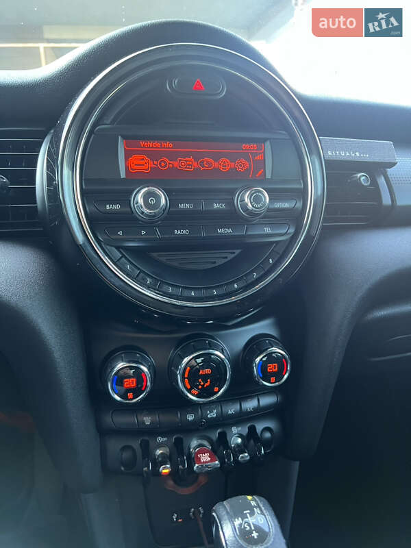 Хэтчбек MINI Cooper 2015 в Киеве