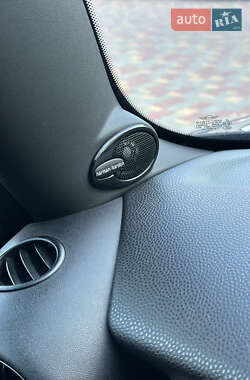 Хэтчбек MINI Cooper 2012 в 