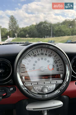 Хэтчбек MINI Cooper 2010 в 