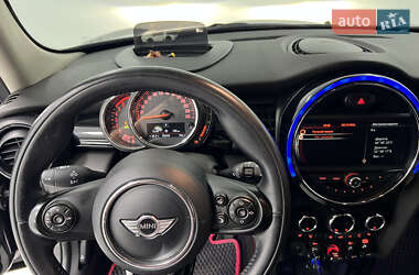 Хетчбек MINI Cooper 2017 в 