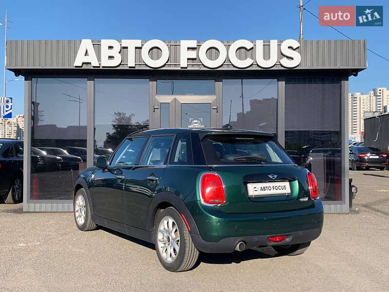 Хэтчбек MINI Cooper 2017 в Киеве