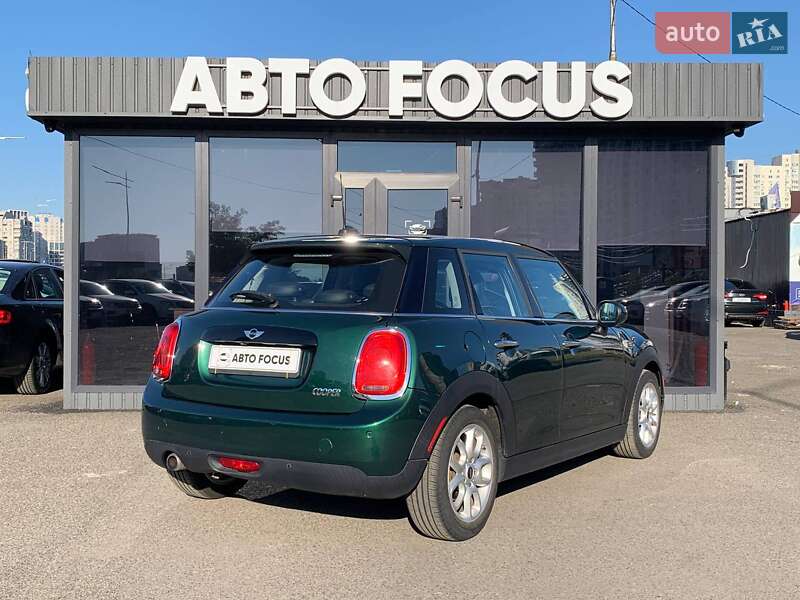 Хэтчбек MINI Cooper 2017 в Киеве