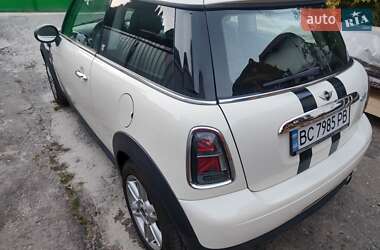 Хетчбек MINI Cooper 2011 в 
