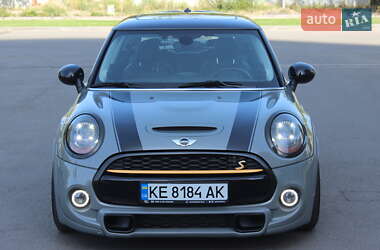 Хэтчбек MINI Cooper 2015 в 