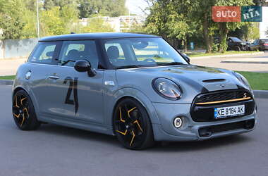 Хетчбек MINI Cooper 2015 в Дніпрі