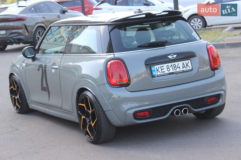Хетчбек MINI Cooper 2015 в Дніпрі