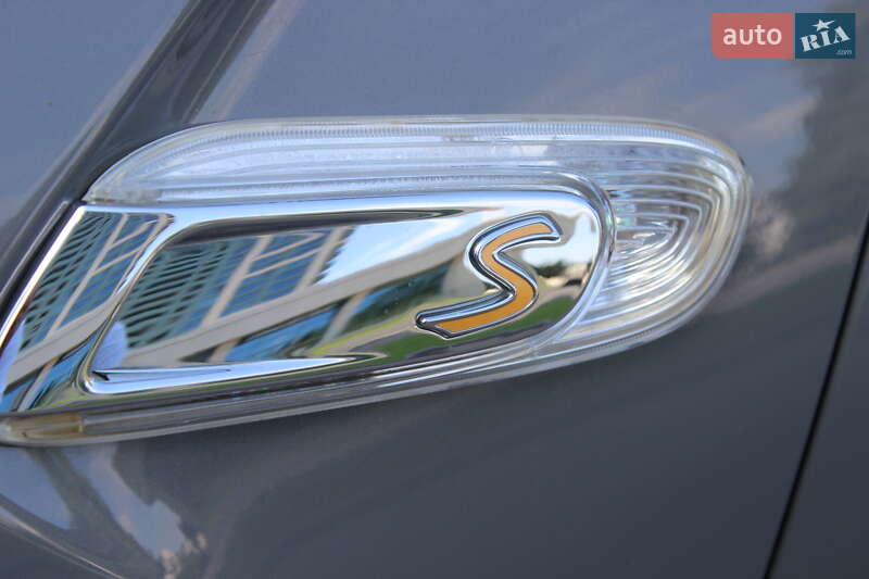 Хетчбек MINI Cooper 2015 в Дніпрі