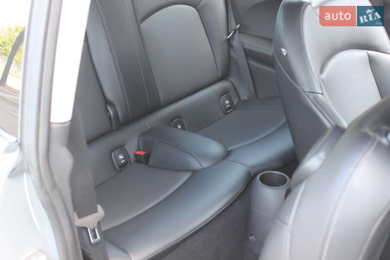 Хетчбек MINI Cooper 2015 в Дніпрі