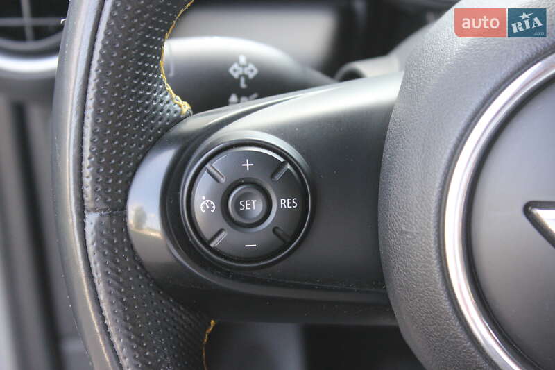 Хетчбек MINI Cooper 2015 в Дніпрі