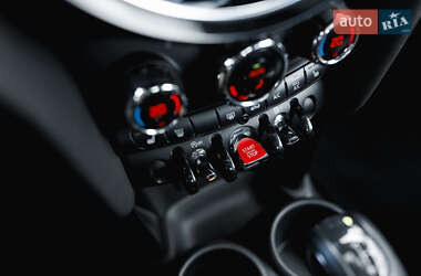 Хэтчбек MINI Cooper 2015 в 