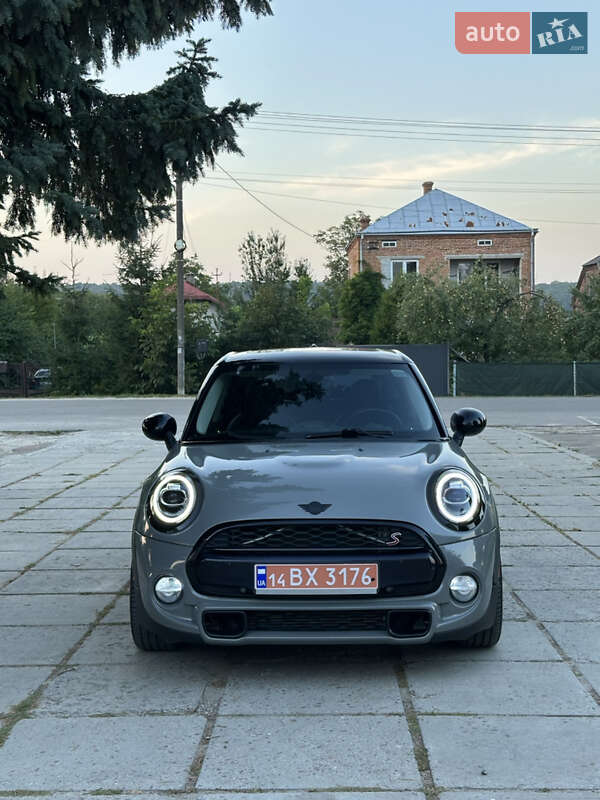 Хэтчбек MINI Cooper 2015 в Винниках