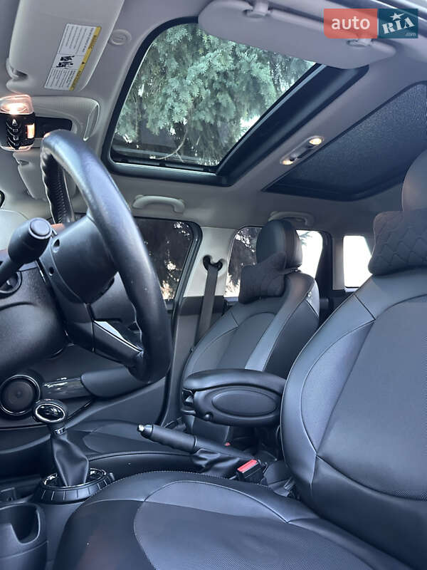 Хэтчбек MINI Cooper 2015 в Винниках