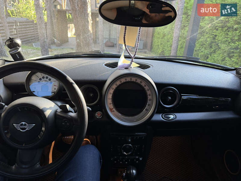 Хэтчбек MINI Cooper 2013 в Буче фото 16 Хэтчбек MINI Cooper 2013 в Буче