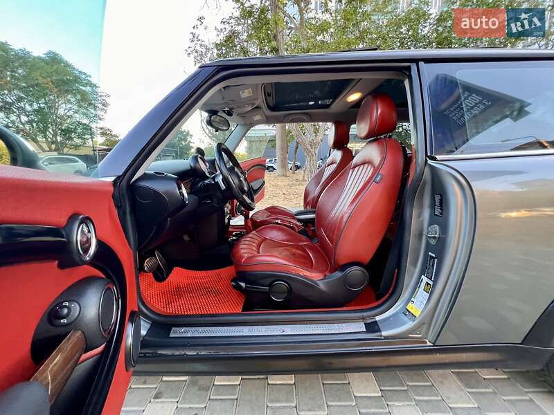 Хэтчбек MINI Cooper 2009 в Одессе фото 50 Хэтчбек MINI Cooper 2009 в Одессе