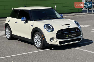 Хэтчбек MINI Cooper 2014 в 