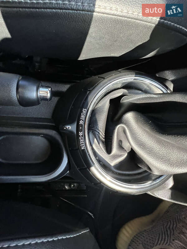 Хэтчбек MINI Cooper 2014 в Киеве фото 35 Хэтчбек MINI Cooper 2014 в Киеве