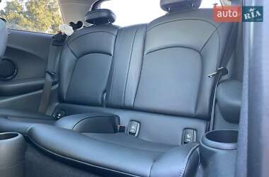 Хэтчбек MINI Cooper 2016 в 