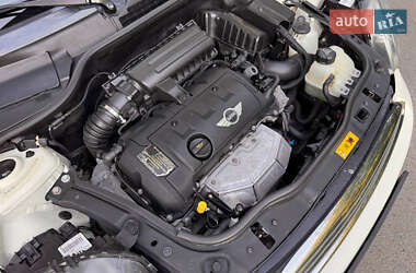 Хетчбек MINI Cooper 2012 в 